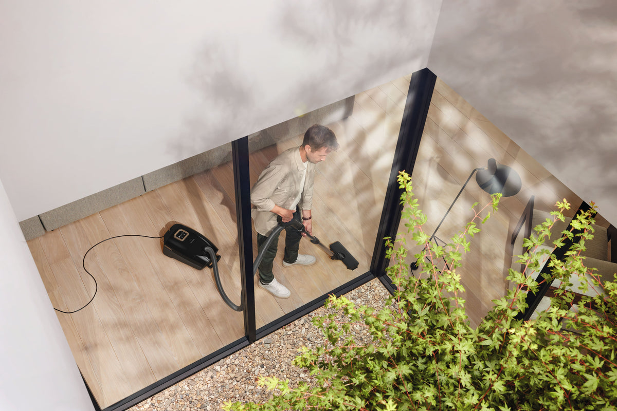 Miele Guard L1 AllFloor Obsidianschwarz